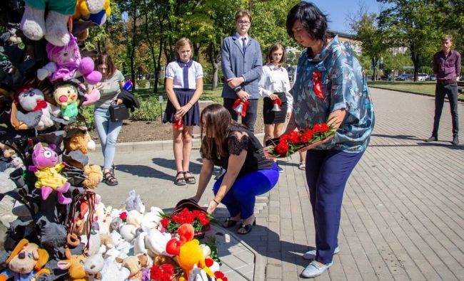 V predvečer 1. septembra si v Donecku uctili pamiatku detí, ktoré sa stali obeťami vojny
